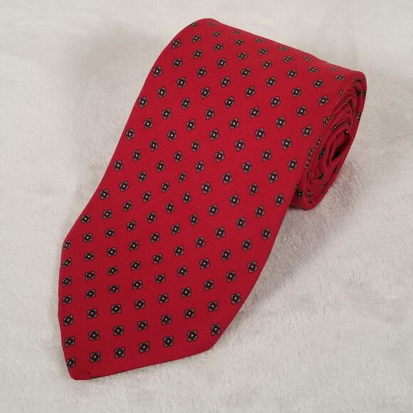 Robert Talbott Other - Robert Talbott Hand Sewn Silk Printed in Italy Made in USA W 3 3/8 by L 57 Red